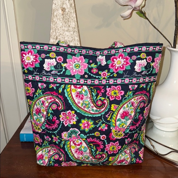 ☀️Sale☀️ Vera Bradley Petal Paisley Tote - Picture 2 of 6